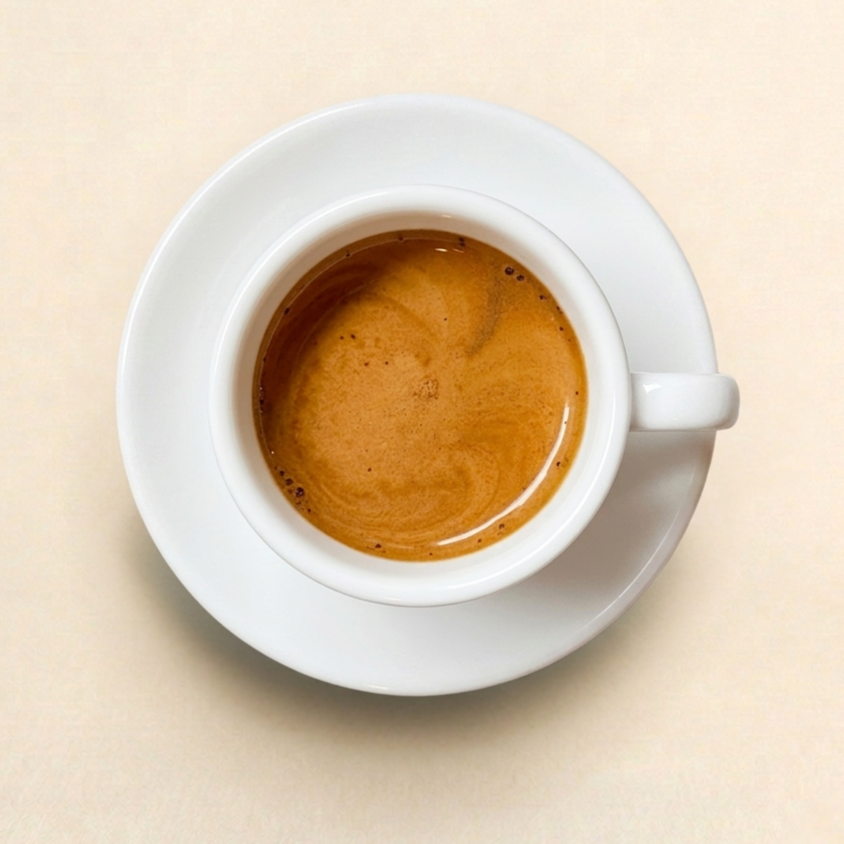 Le café à l'italienne : bien plus qu'une tasse, un art de vivre — Découvrez l'histoire et la culture du café italien à travers ses rites, ses régions et ses recettes. Alba Caffè vous emmène en voyage.